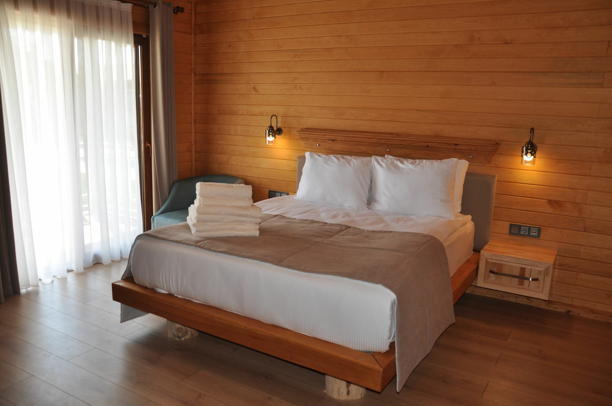 Sedir Park Bungalow Hotel มาห์มุตลาร์ ภายนอก รูปภาพ
