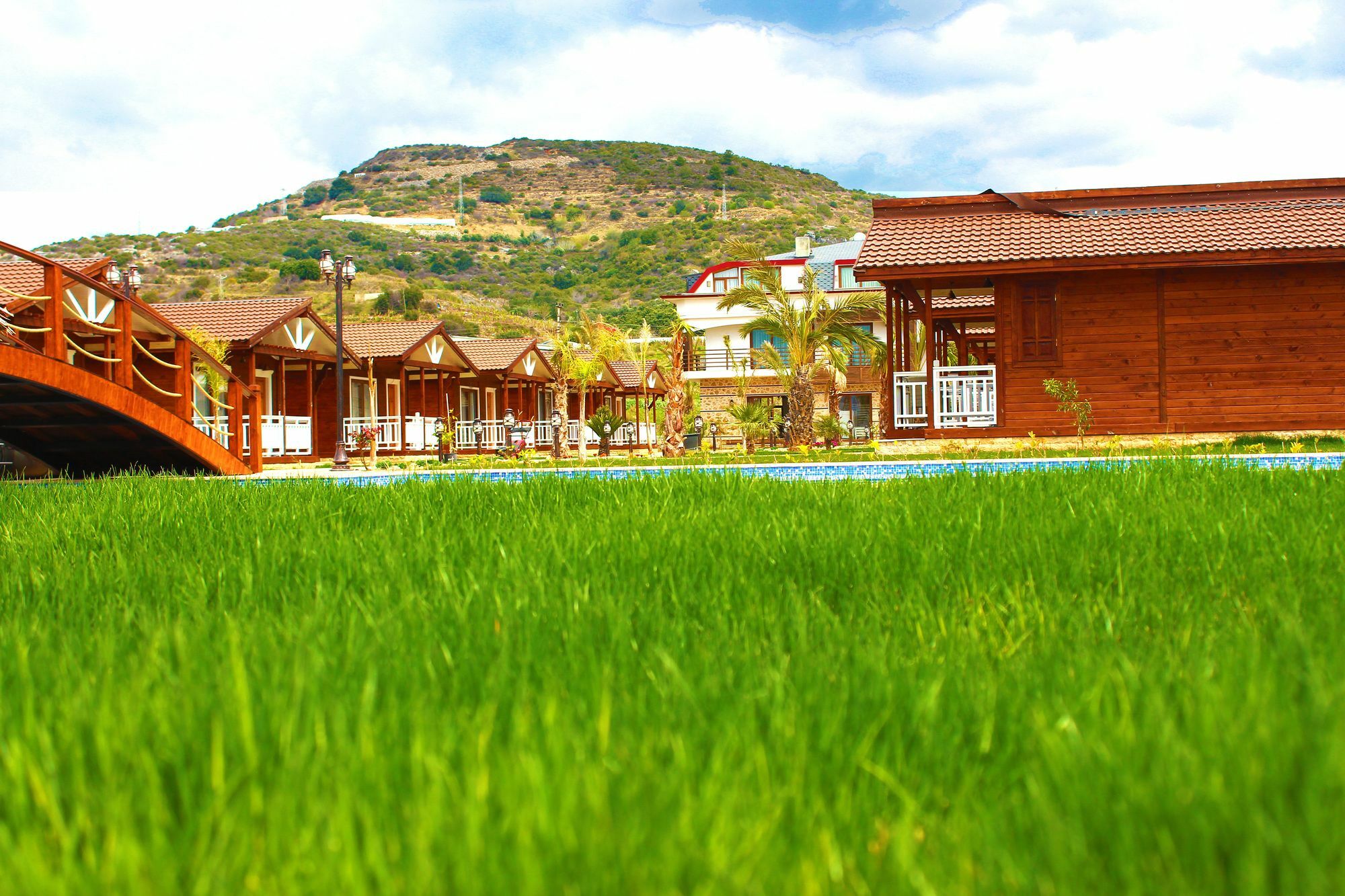 Sedir Park Bungalow Hotel มาห์มุตลาร์ ภายนอก รูปภาพ
